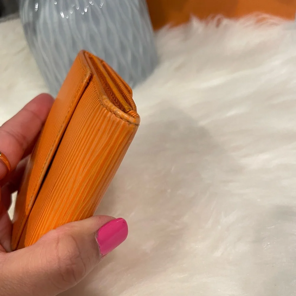 Authentic Louis Vuitton Epi Porte Feiulle Elise Wallet On A Chain | SP00… - Picture 14 of 16